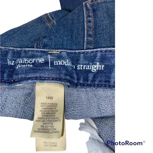 Liz Claiborne modern straight leg jeans - Picture 3 of 3